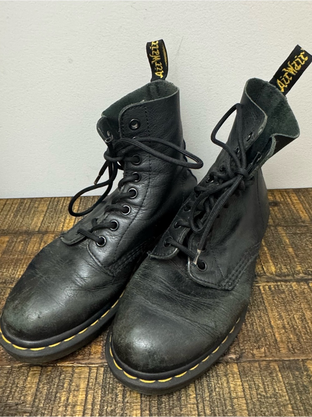 Dr. Martens Black Leather 8-Eye Lace-Up Combat Moto Boots 7.5